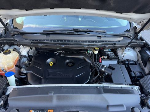 Used 2017 Ford Edge Titanium w/ Equipment Group 301A image 21