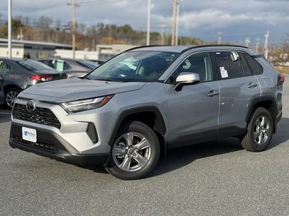 New 2025 Toyota RAV4 XLE w/ Convenience Package