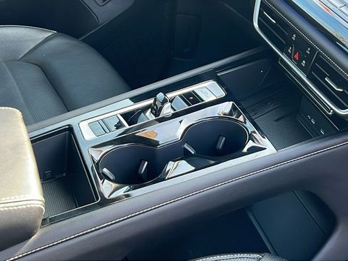 Certified 2025 Volkswagen Atlas SEL image 13