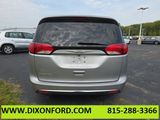 Used 2017 Chrysler Pacifica Touring-L Plus w/ Advanced Safetytec Group image 3