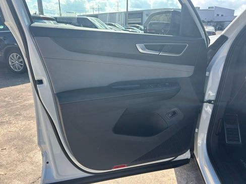 New 2026 Volkswagen Atlas Cross Sport SEL R-Line image 53