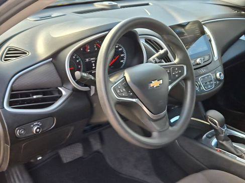 Used 2024 Chevrolet Malibu LT image 10