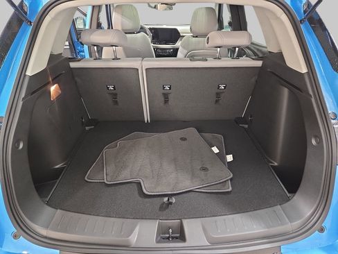 New 2026 Chevrolet TrailBlazer LT w/ LT Cold Weather Package FWD image 14