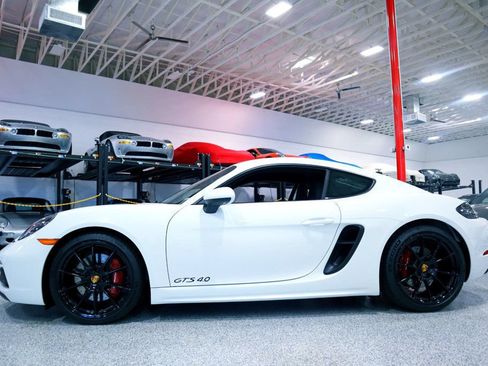 Used 2024 Porsche 718 Cayman GTS w/ Light Design Package RWD image 2