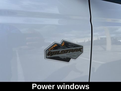 Used 2023 Ford Bronco Wildtrak image 19