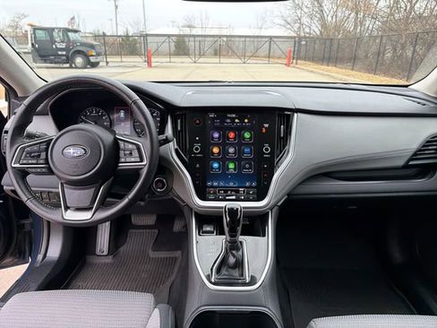 Used 2024 Subaru Outback Premium image 12