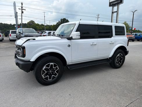 Used 2025 Ford Bronco Outer Banks AWD/4WD image 5