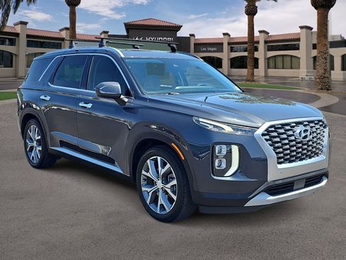 Used 2020 Hyundai Palisade SEL w/ Convenience Package FWD image 2