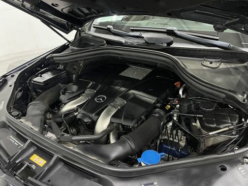 Used 2017 Mercedes-Benz GLS 550 4MATIC image 30