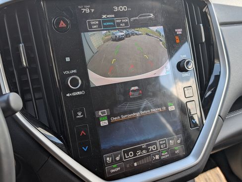 Certified 2024 Subaru Ascent Touring AWD/4WD image 17