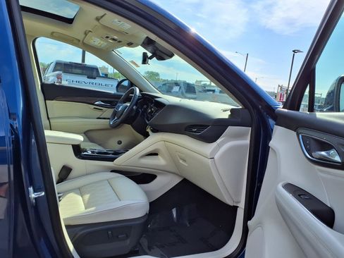Used 2023 Buick Envision Avenir AWD/4WD image 29