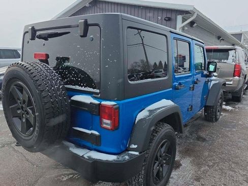 Used 2016 Jeep Wrangler Unlimited Rubicon w/ Connectivity Group image 3