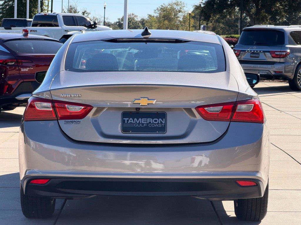 Used 2023 Chevrolet Malibu LS FWD image 3