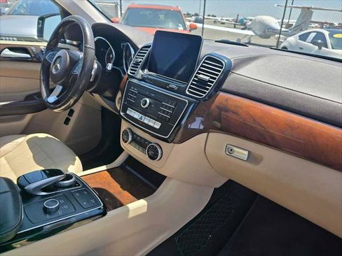 Used 2019 Mercedes-Benz GLS 450 4MATIC image 11