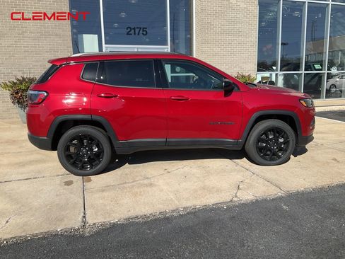 New 2026 Jeep Compass Latitude image 4