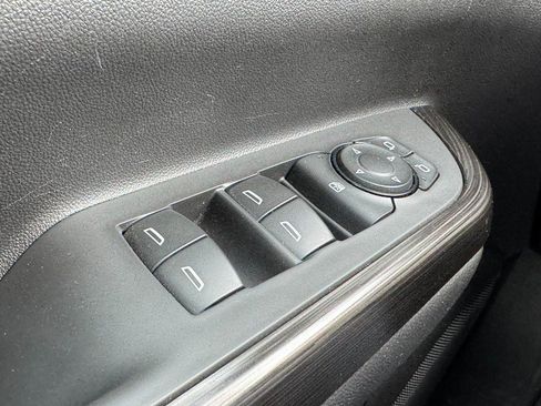 Used 2017 GMC Acadia SLT image 23