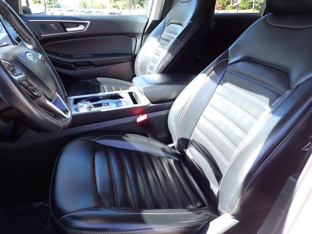 Used 2024 Ford Edge SEL AWD/4WD image 12