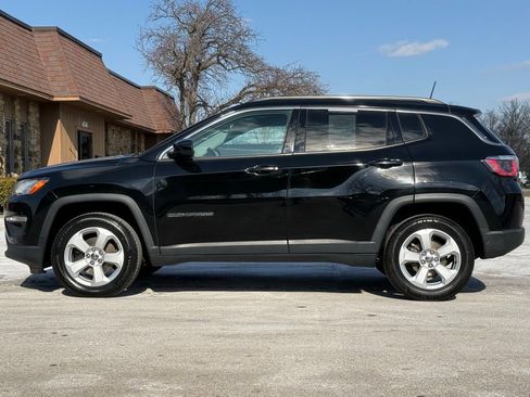 Used 2019 Jeep Compass Latitude AWD/4WD image 2
