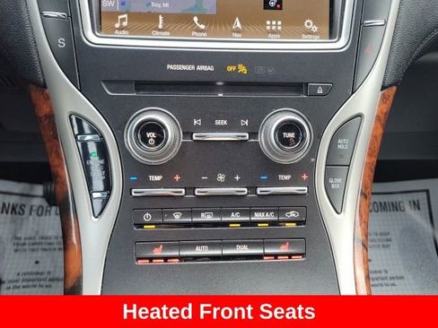 Used 2019 Lincoln Nautilus Select AWD/4WD image 7