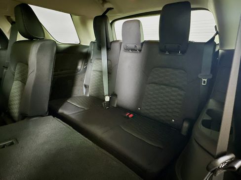 Used 2024 Nissan Pathfinder SV FWD image 28