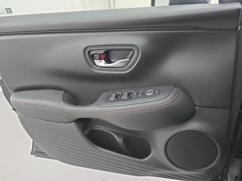 Certified 2025 Honda HR-V Sport image 26