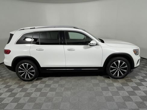 Used 2022 Mercedes-Benz GLB 250 image 6