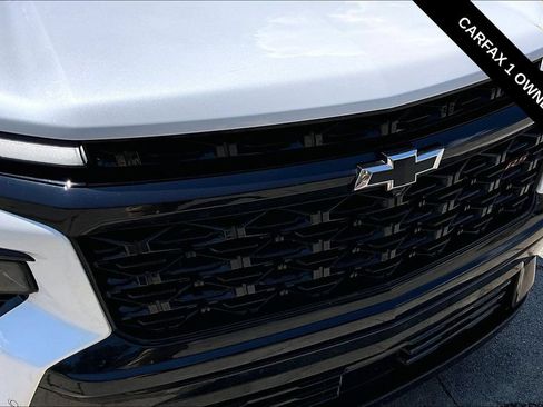 Used 2025 Chevrolet Traverse RS w/ LPO, Floor Liner Package FWD image 31