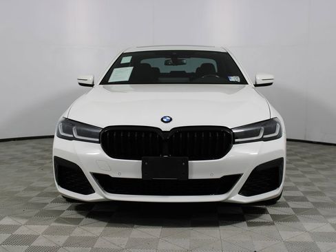Used 2022 BMW 530i w/ M Sport Package image 2