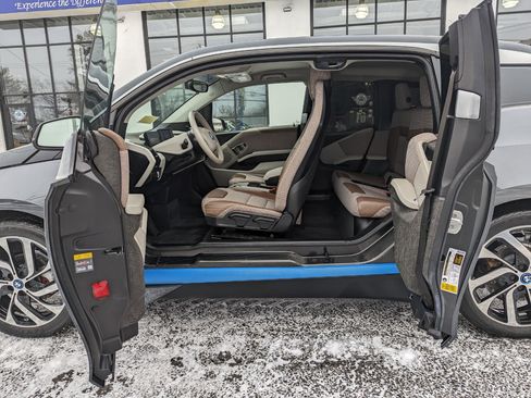 Used 2021 BMW i3 image 41