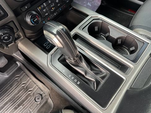 Used 2018 Ford F150 Raptor w/ Equipment Group 802A Luxury image 30