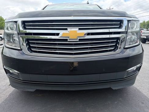 Used 2020 Chevrolet Suburban Premier AWD/4WD image 26