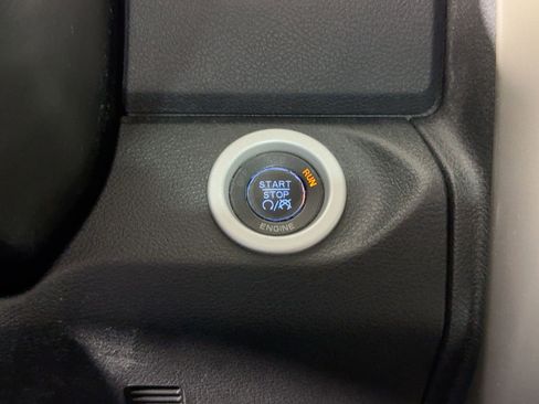 Used 2013 RAM 1500 Laramie w/ Convenience Group image 26