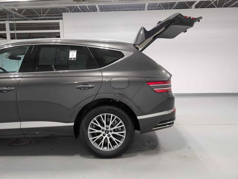 Used 2025 Genesis GV80 2.5T Standard AWD/4WD image 11