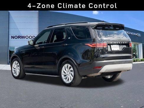 Certified 2024 Land Rover Discovery S image 6