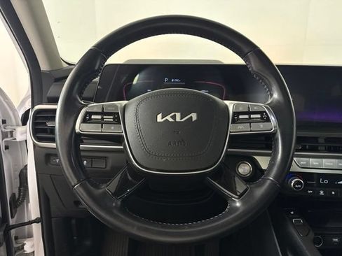 Used 2024 Kia Telluride S w/ S Sunroof Package FWD image 27