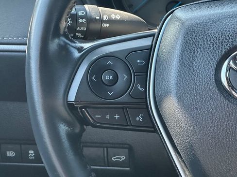 Certified 2023 Toyota Venza XLE AWD/4WD image 21