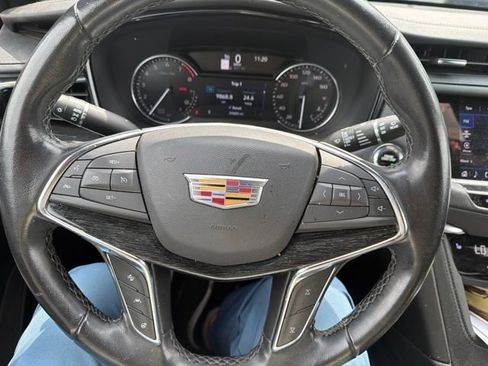 Used 2021 Cadillac XT5 Premium Luxury FWD image 12