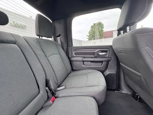 Used 2025 RAM 2500 Big Horn AWD/4WD image 23