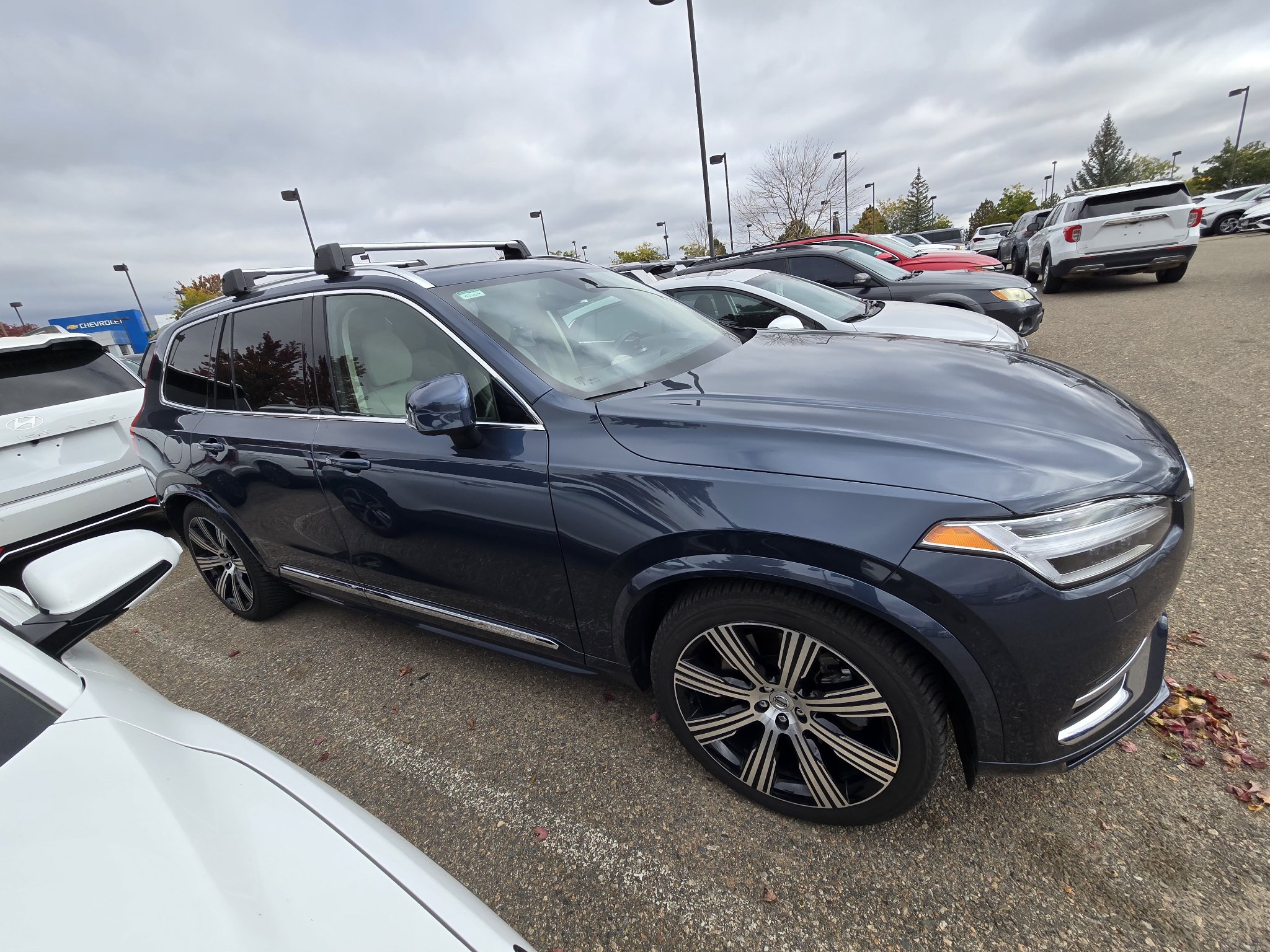 Used 2024 Volvo XC90 T8 Ultimate AWD/4WD image 18