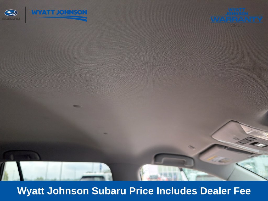 Used 2025 Toyota RAV4 XLE FWD image 38