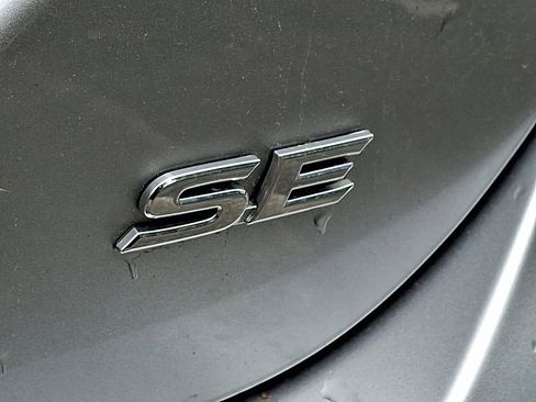 Used 2024 Toyota Camry SE FWD image 29