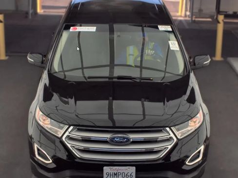 Used 2018 Ford Edge SEL w/ Equipment Group 201A FWD image 2