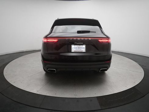 Certified 2022 Porsche Cayenne AWD/4WD image 6