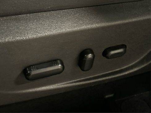 Used 2019 Ford Escape SE image 33