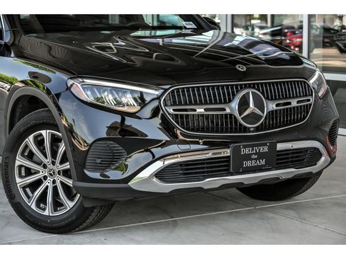 Certified 2026 Mercedes-Benz GLC 300 4MATIC image 2