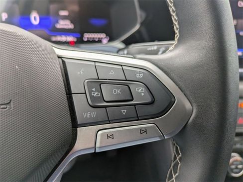 Used 2024 Volkswagen Taos SE image 15