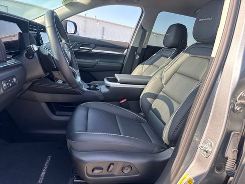 Used 2026 GMC Terrain Denali AWD/4WD image 15