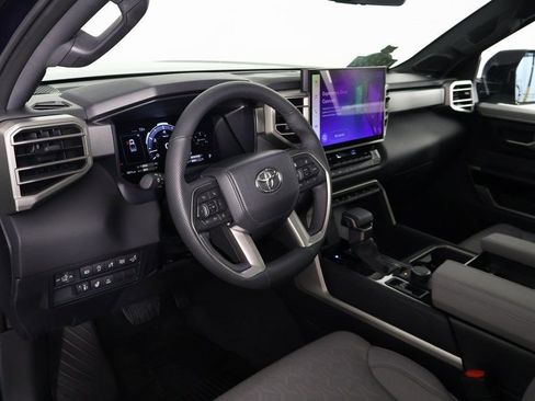 Used 2025 Toyota Tundra Limited image 7