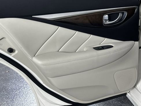 Used 2016 INFINITI Q50 Red Sport 400 image 34