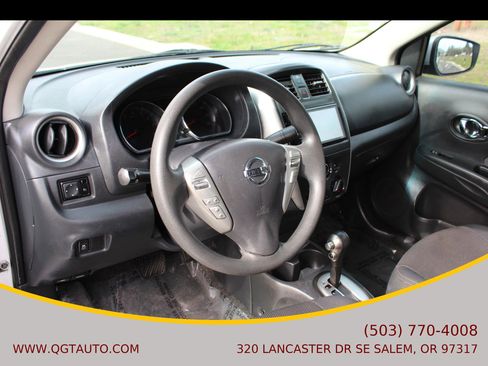 Used 2016 Nissan Versa SV FWD image 10